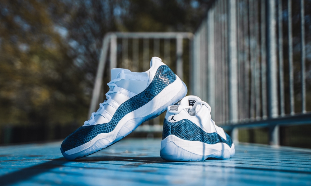 Jordan 11 low navy cheap blue snakeskin